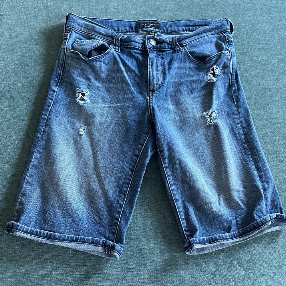 Banana Republic boyfriend shorts- size 8/29 lightly distressed - Bermuda style